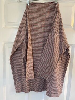 GAP Large high cowl Striped Top in Gray and Red